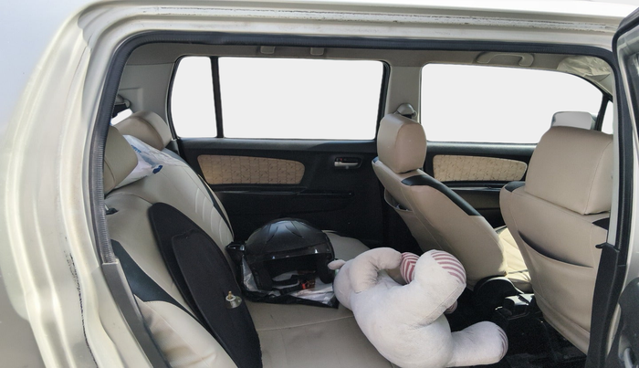 2017 Maruti Wagon R 1.0 VXI, Petrol, Manual, 96,855 km, interior