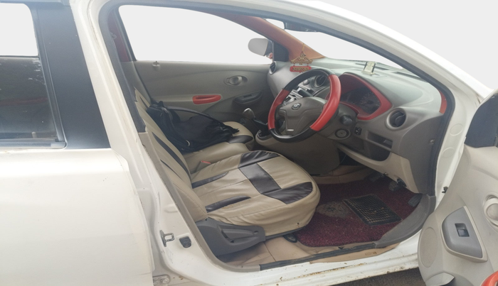 2015 Datsun Go T, Petrol, Manual, 1,22,770 km, interior