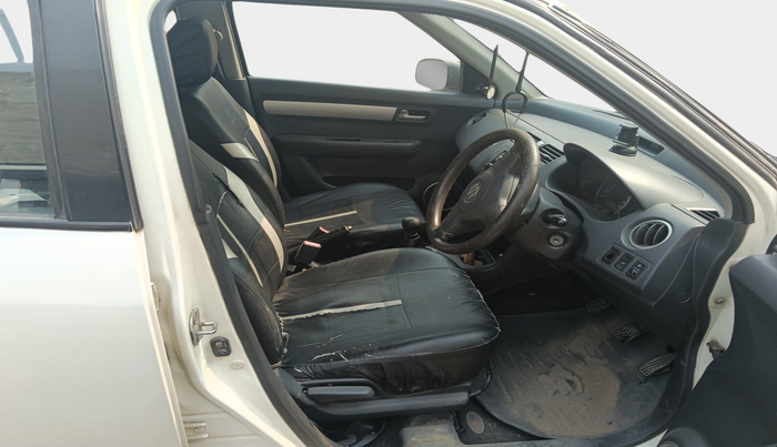 2011 Maruti Swift VXI, Petrol, Manual, 1,27,292 km, interior