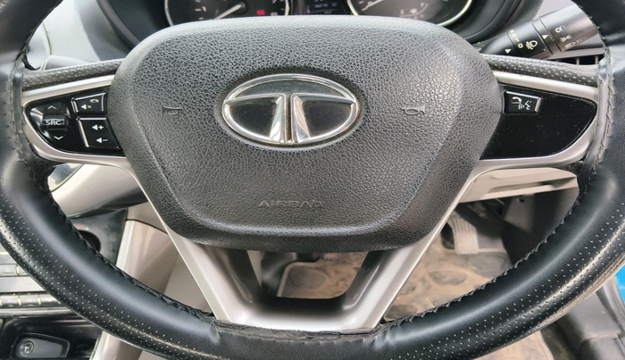 2017 Tata NEXON XZ PLUS DIESEL DUAL TONE, Diesel, Manual, 1,44,393 km, interior