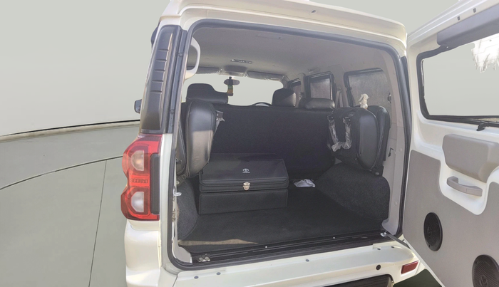 2022 Mahindra Scorpio S9, Diesel, Manual, 35,033 km, exterior