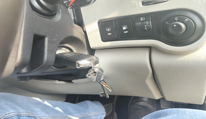 2022 Mahindra Scorpio S9, Diesel, Manual, 35,033 km, interior