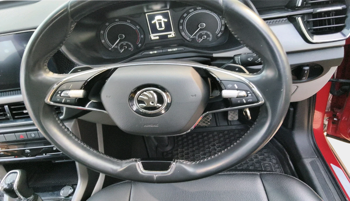 2023 Skoda KUSHAQ AMBITION 1.0L TSI AT, Petrol, Automatic, 33,333 km, interior