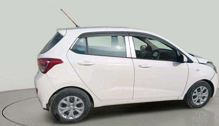 2015 Hyundai Grand i10 MAGNA 1.2 KAPPA VTVT, Petrol, Manual, 1,08,146 km, exterior