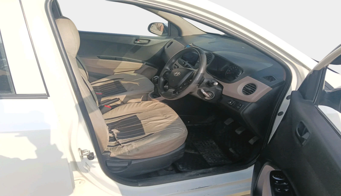 2015 Hyundai Grand i10 MAGNA 1.2 KAPPA VTVT, Petrol, Manual, 1,08,146 km, interior