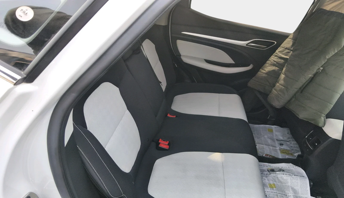 2023 MG ASTOR SUPER 1.5 MT, Petrol, Manual, 16,228 km, interior