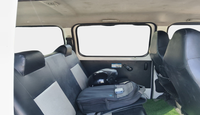 2021 Maruti Eeco 5 STR WITH A/C+HTR, Petrol, Manual, 52,876 km, interior