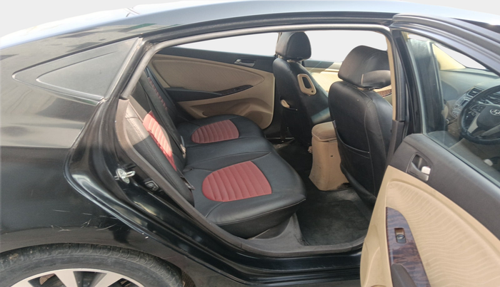 2015 Hyundai Verna FLUIDIC 1.6 CRDI S(O) 4S, Diesel, Manual, 1,52,303 km, interior