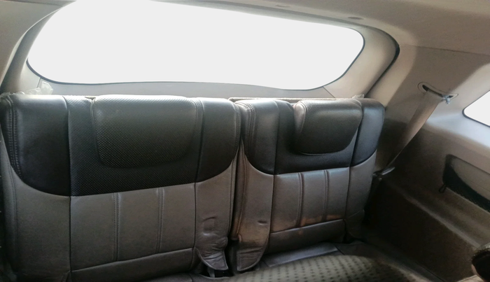 2012 Mahindra XUV500 W8, Diesel, Manual, 90,248 km, interior