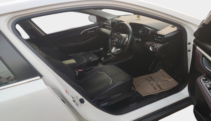 2023 Maruti Grand Vitara ZETA SMART HYBRID, Petrol, Manual, 29,482 km, interior