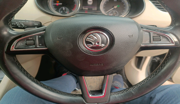 2018 Skoda Octavia 2.0 TDI L&K AT, Diesel, Automatic, 1,23,389 km, interior