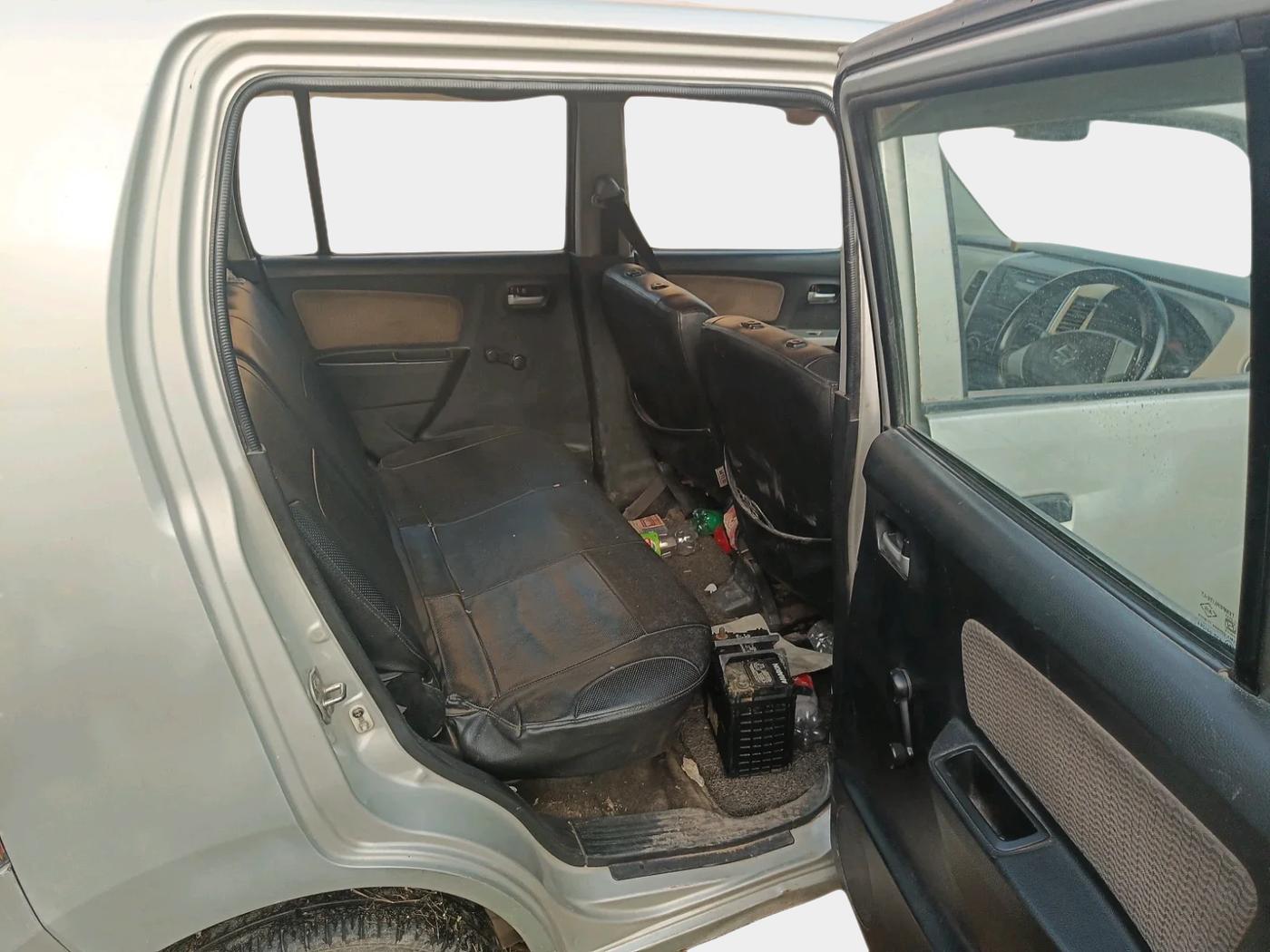 2018 Maruti Wagon R 1.0 LXI CNG, CNG, Manual, 66,369 km, interior