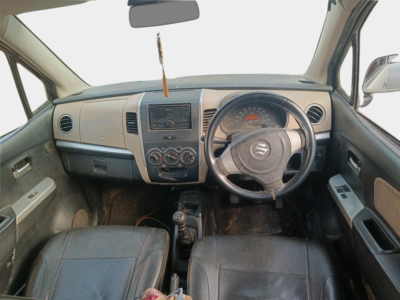 2018 Maruti Wagon R 1.0 LXI CNG, CNG, Manual, 66,369 km, interior