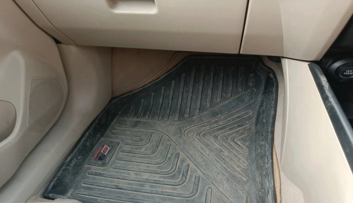 2022 Maruti Dzire VXI, Petrol, Manual, 87,806 km, interior