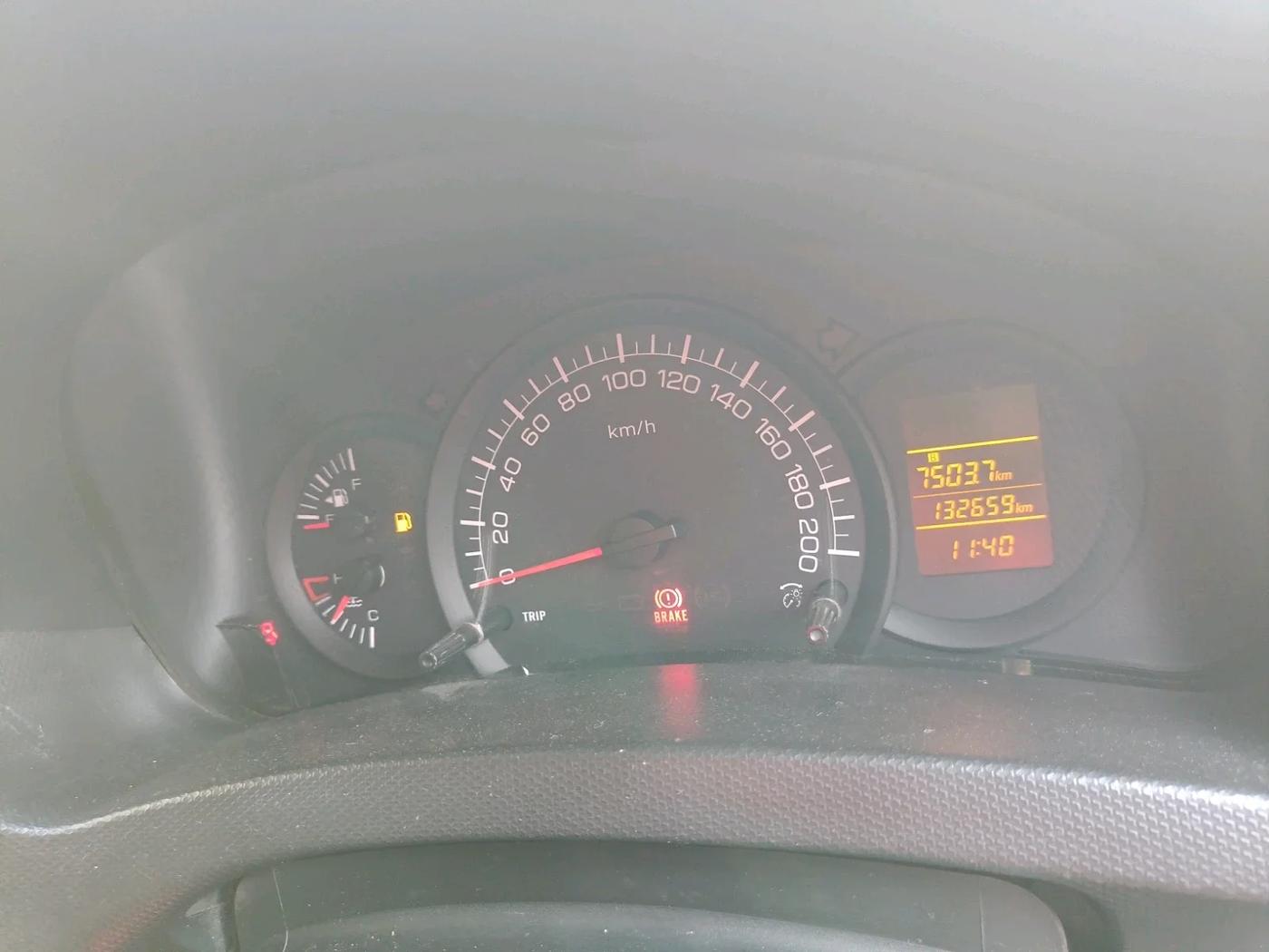 2017 Maruti Swift LXI (O), CNG, Manual, 1,32,659 km, interior