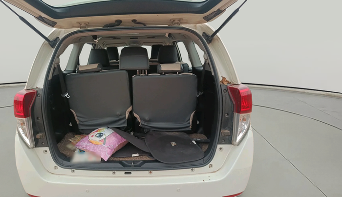 2018 Toyota Innova Crysta 2.4 VX 8 STR, Diesel, Manual, 1,22,580 km, exterior