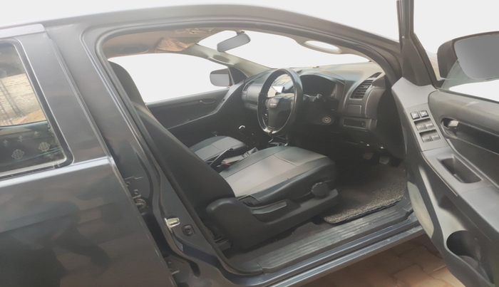 2019 ISUZU D-MAX S-CAB 2.5 TD, Diesel, Manual, 72,549 km, interior