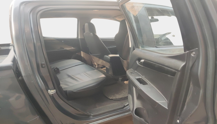 2019 ISUZU D-MAX S-CAB 2.5 TD, Diesel, Manual, 72,549 km, interior