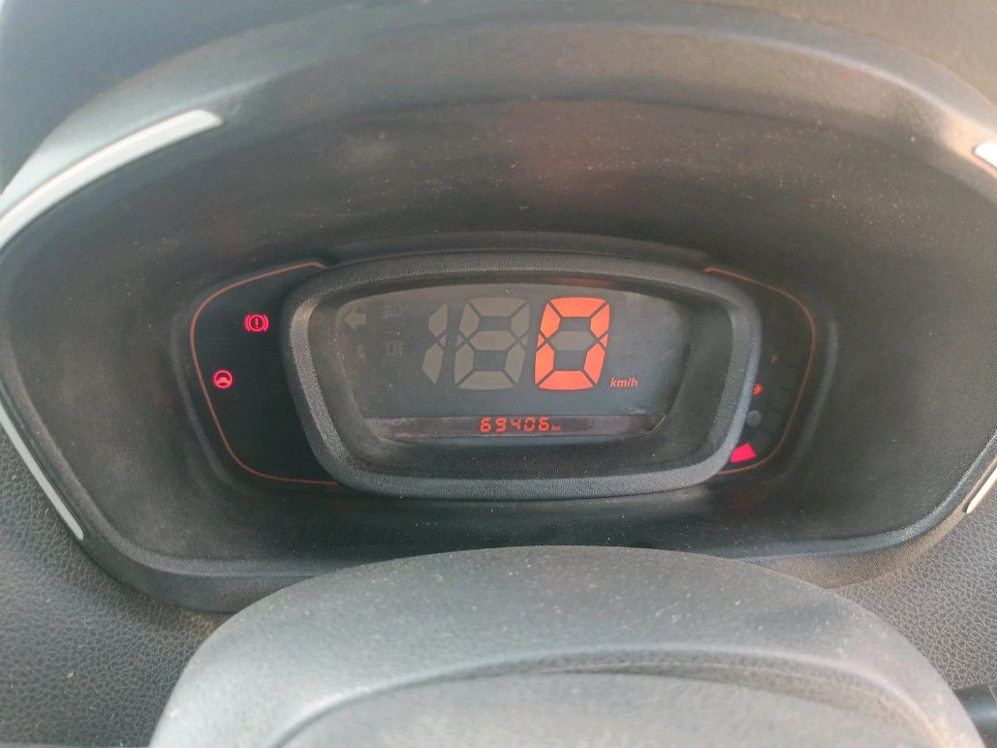 2016 Renault Kwid RXL, Petrol, Manual, 69,406 km, interior