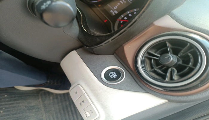 2024 Hyundai AURA SX 1.2 CNG, CNG, Manual, 29,918 km, interior