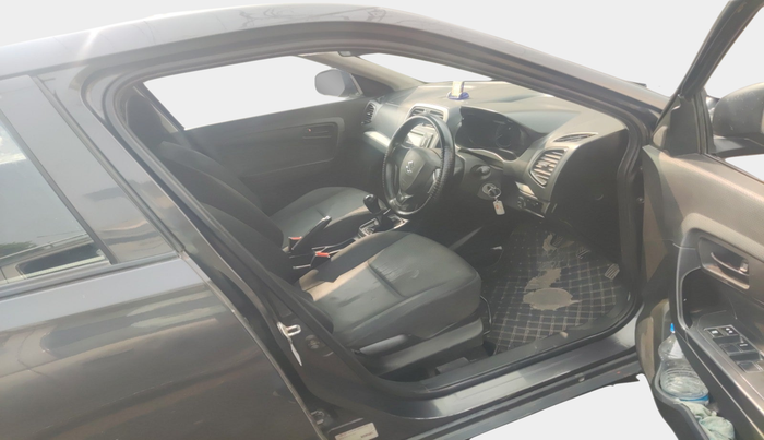 2022 Maruti BREZZA LXI, Petrol, Manual, 86,924 km, interior