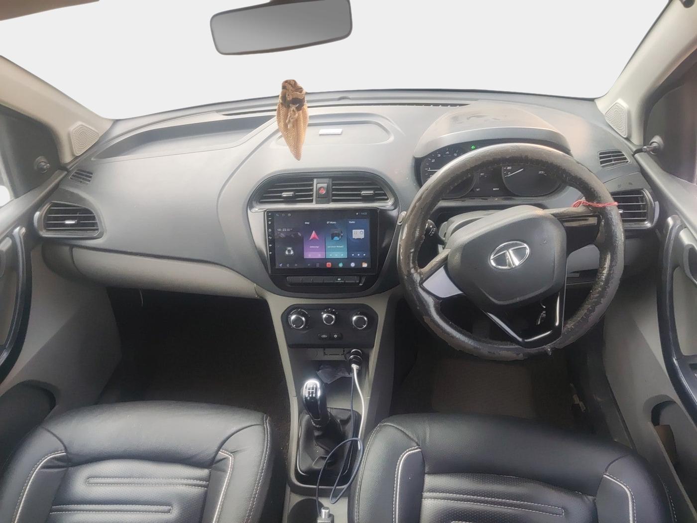 2018 Tata Tiago XM DIESEL, Diesel, Manual, 88,360 km, interior
