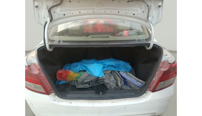 2017 Maruti Dzire VDI, Diesel, Manual, 2,13,811 km, exterior