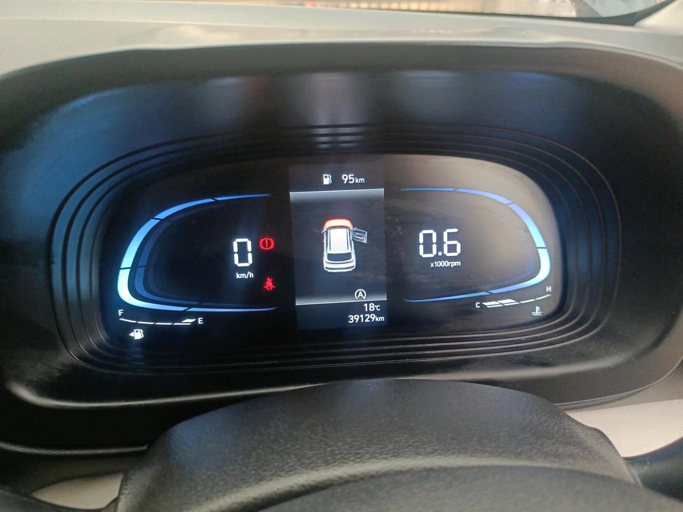 2024 Hyundai VENUE S 1.2, Petrol, Manual, 39,129 km, interior