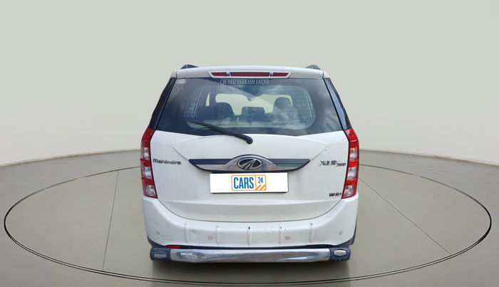 2016 Mahindra XUV500 W10 1.99, Diesel, Manual, 1,42,585 km, exterior