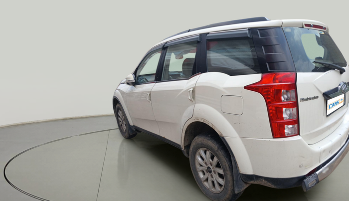 2016 Mahindra XUV500 W10 1.99, Diesel, Manual, 1,42,585 km, exterior