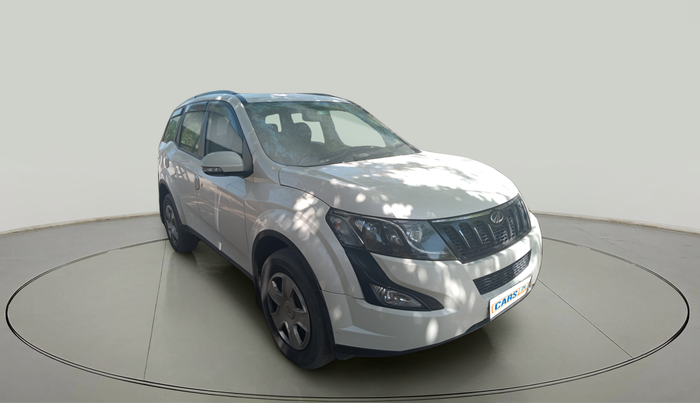 2016 Mahindra XUV500 W10 1.99, Diesel, Manual, 1,42,585 km, exterior