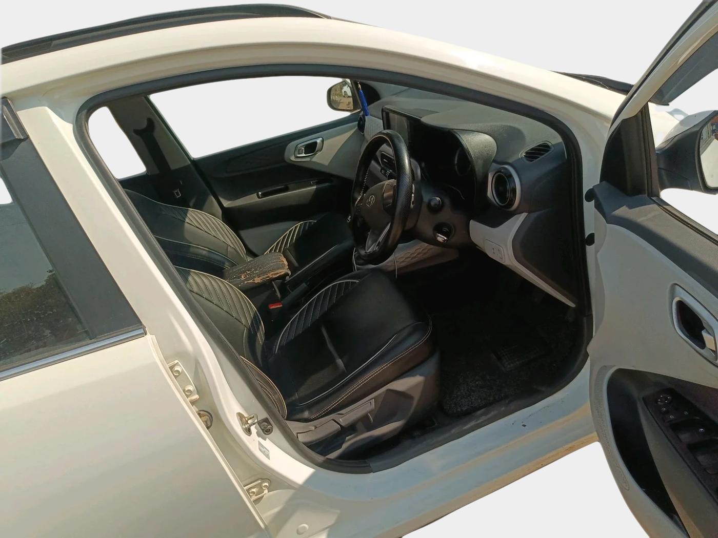 2022 Hyundai GRAND I10 NIOS SPORTZ 1.2 KAPPA VTVT CNG, CNG, Manual, 1,16,000 km, interior