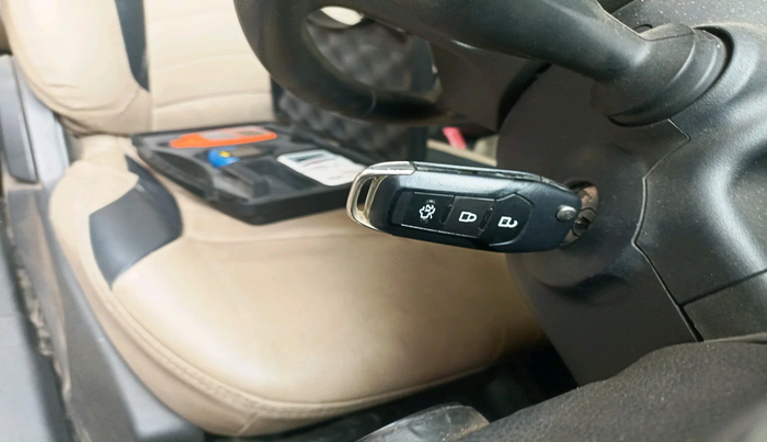 2016 Ford New Figo TREND 1.5L DIESEL, Diesel, Manual, 1,72,987 km, interior