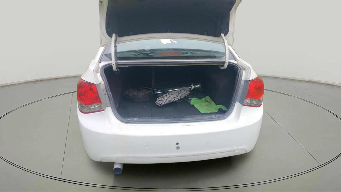 2010 Chevrolet Cruze LTZ AT, Diesel, Automatic, 1,25,427 km, exterior