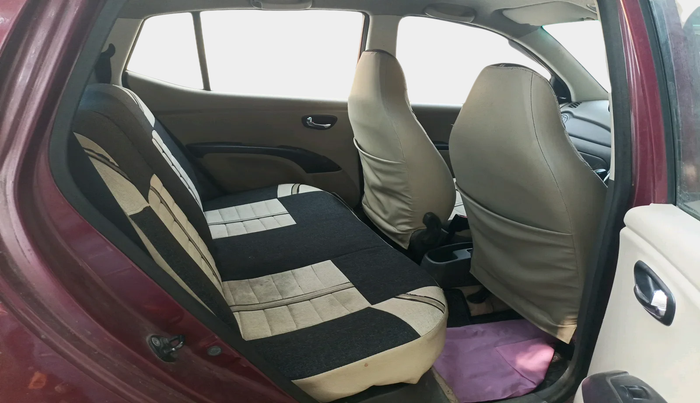 2014 Hyundai i10 SPORTZ 1.1, Petrol, Manual, 53,881 km, interior