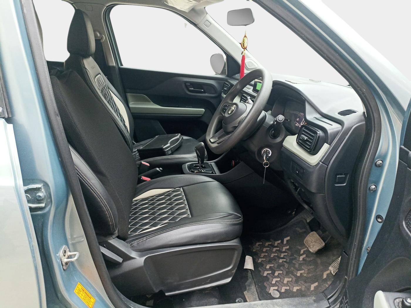 2024 Tata PUNCH ADVENTURE AMT, Petrol, Automatic, 13,000 km, interior