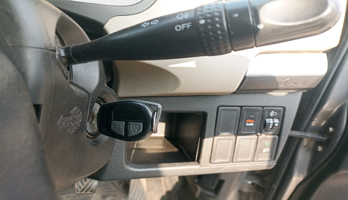 2015 Maruti Wagon R 1.0 VXI, Petrol, Manual, 66,402 km, interior