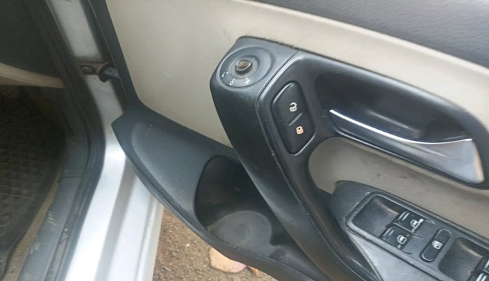 2012 Volkswagen Polo COMFORTLINE 1.2L, Diesel, Manual, 1,43,664 km, interior