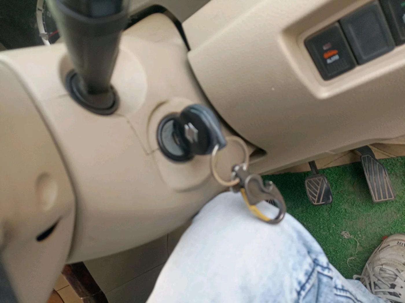 2013 Maruti Ertiga ZDI, Diesel, Manual, 1,92,204 km, interior
