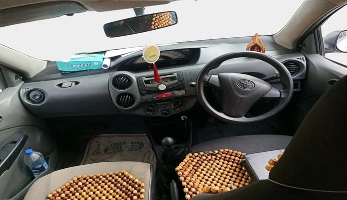 2012 Toyota Etios Liva G, Petrol, Manual, 98,573 km, interior