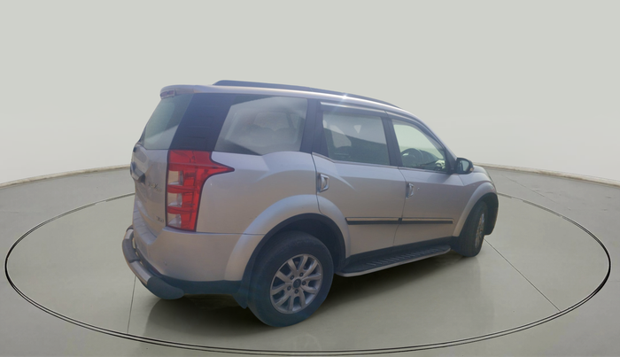 2017 Mahindra XUV500 W10 1.99, Diesel, Manual, 91,127 km, exterior