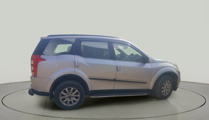 2017 Mahindra XUV500 W10 1.99, Diesel, Manual, 91,127 km, exterior
