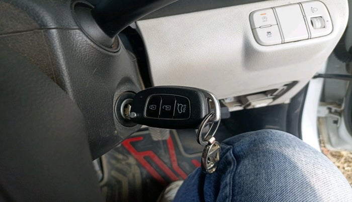 2023 Hyundai VENUE S 1.2, Petrol, Manual, 64,247 km, interior