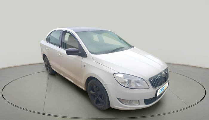 2013 Skoda Rapid ELEGANCE 1.6 TDI CR MT, Diesel, Manual, 1,93,104 km, exterior