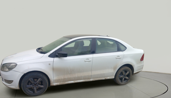 2013 Skoda Rapid ELEGANCE 1.6 TDI CR MT, Diesel, Manual, 1,93,104 km, exterior