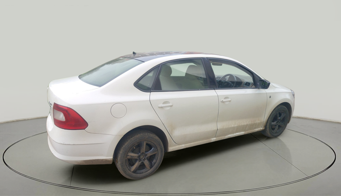 2013 Skoda Rapid ELEGANCE 1.6 TDI CR MT, Diesel, Manual, 1,93,104 km, exterior