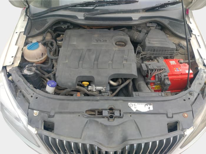 2013 Skoda Rapid ELEGANCE 1.6 TDI CR MT, Diesel, Manual, 1,94,000 km, exterior