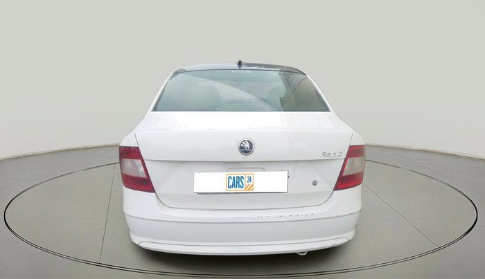 2013 Skoda Rapid ELEGANCE 1.6 TDI CR MT, Diesel, Manual, 1,93,104 km, exterior