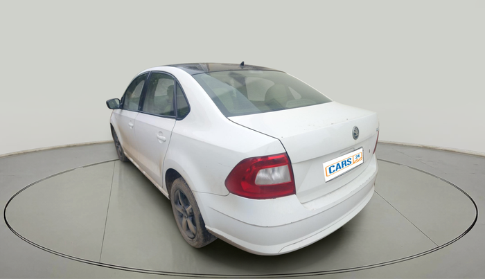 2013 Skoda Rapid ELEGANCE 1.6 TDI CR MT, Diesel, Manual, 1,93,104 km, exterior