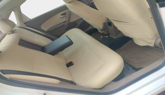 2013 Skoda Rapid ELEGANCE 1.6 TDI CR MT, Diesel, Manual, 1,93,104 km, interior